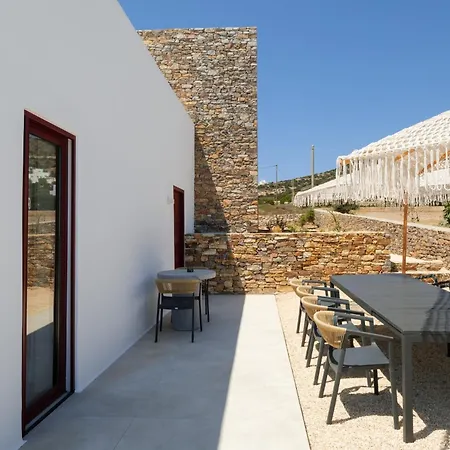 Proper Stone - Antiparos Agios Georgios (Antiparos)